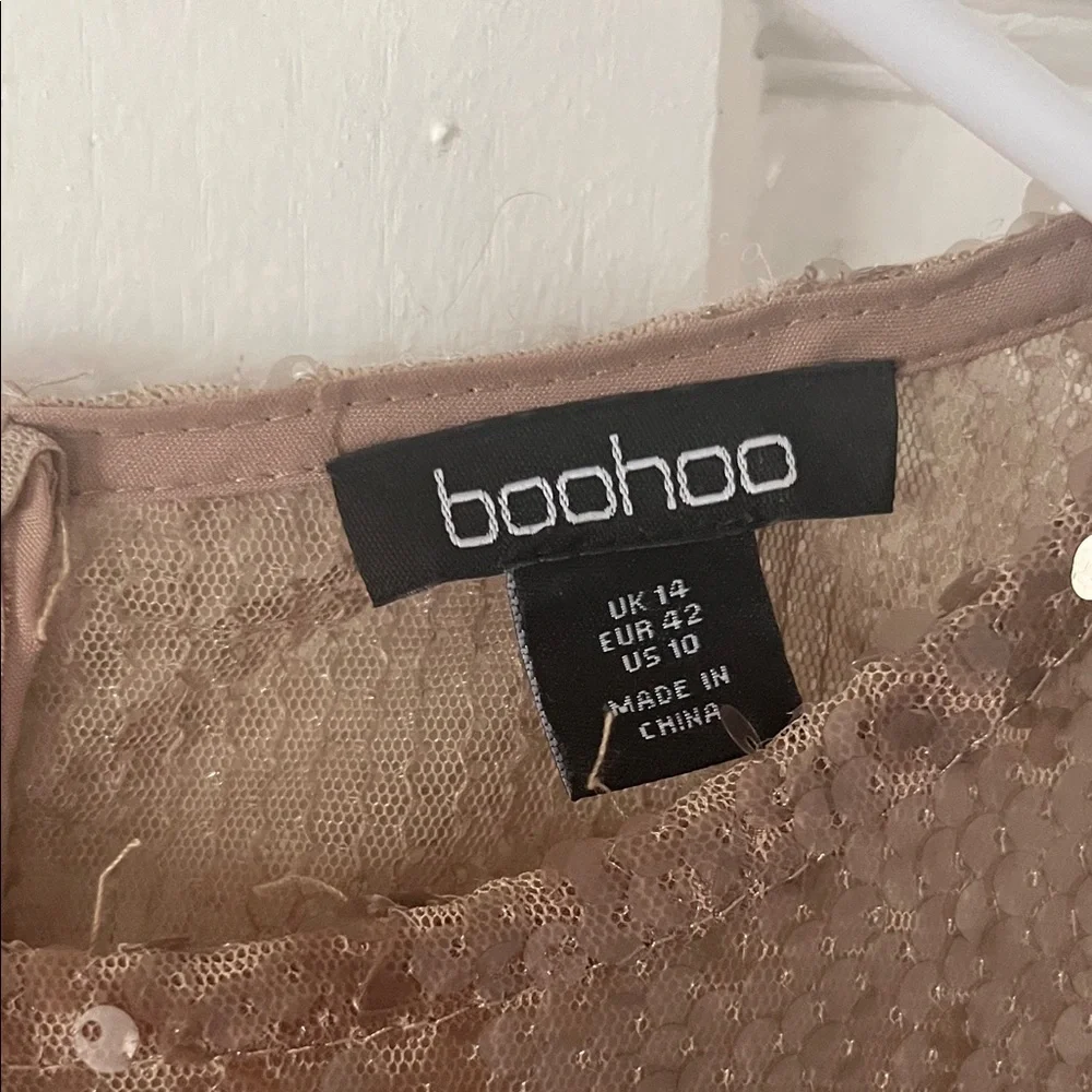 Boohoo Taupe Sequin Long Sleeve Midi Dress - Picture 2 of 10